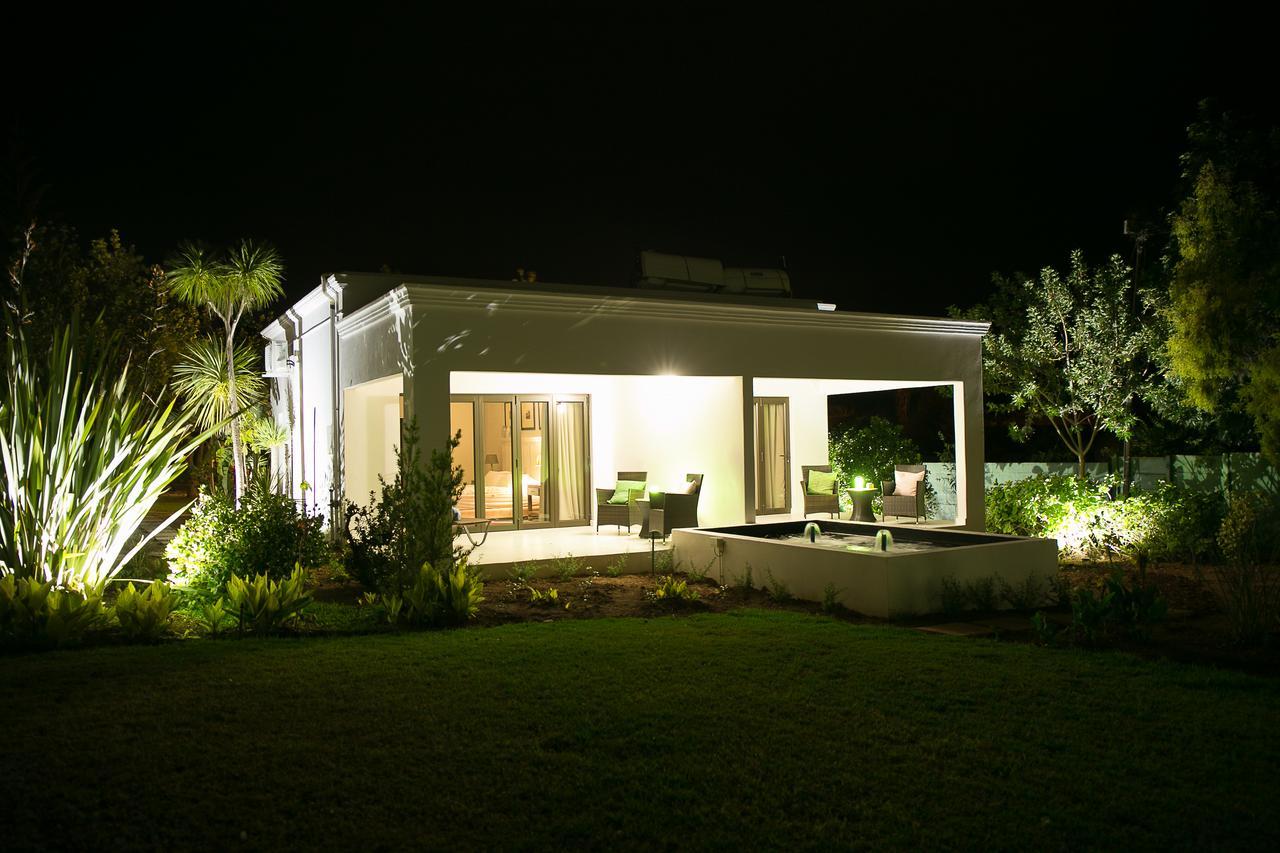 Christofphs Bed & Breakfast Bonnievale Exterior photo