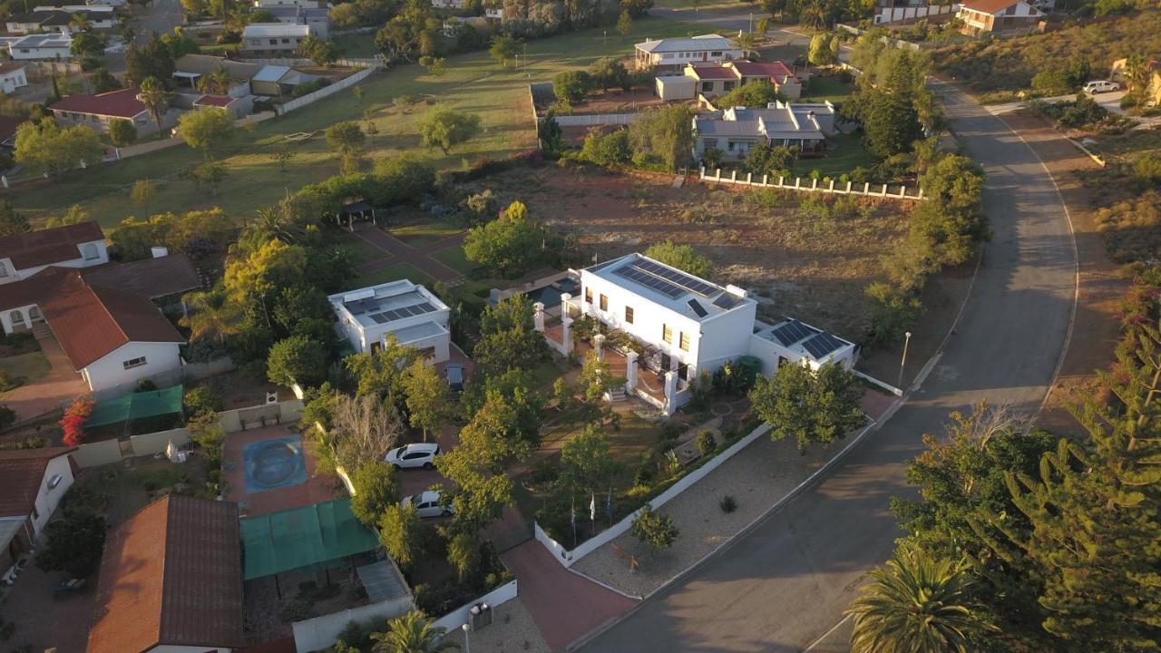 Christofphs Bed & Breakfast Bonnievale Exterior photo